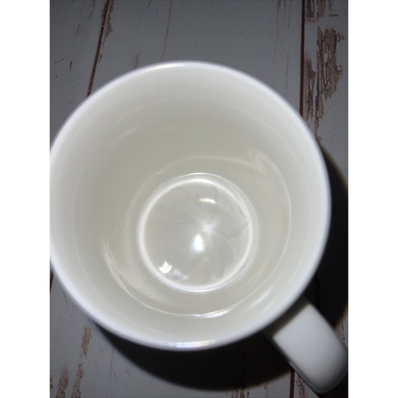 Starbucks 12oz. Coffee Mug Cup 2014 Christmas Red Starburst Flower EUC - Picture 3 of 4